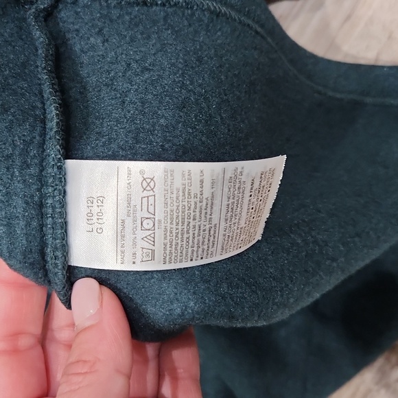 Sweater - Picture 4 of 4